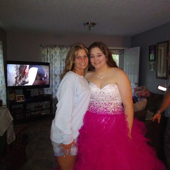 Meet your Posher, Tiana - Picture 1 of 1